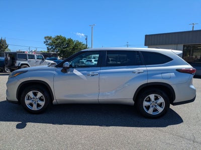 2024 Toyota Highlander LE