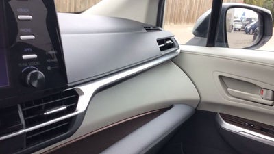 2024 Toyota Sienna LE 8 Passenger