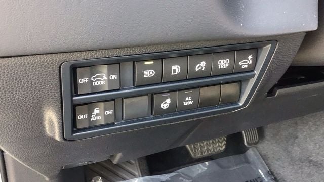 2025 Toyota Sequoia Platinum