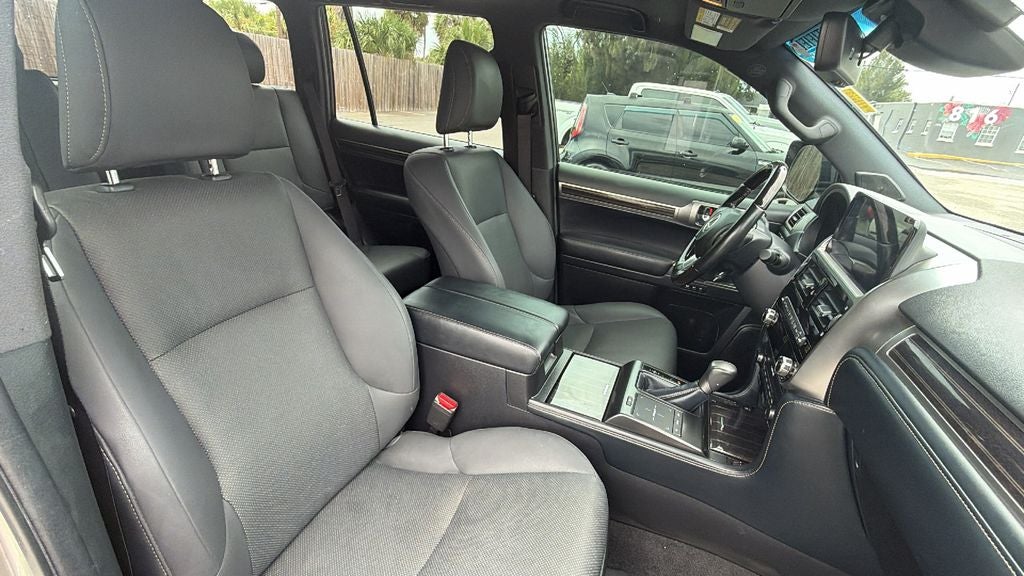 2023 Lexus GX 460