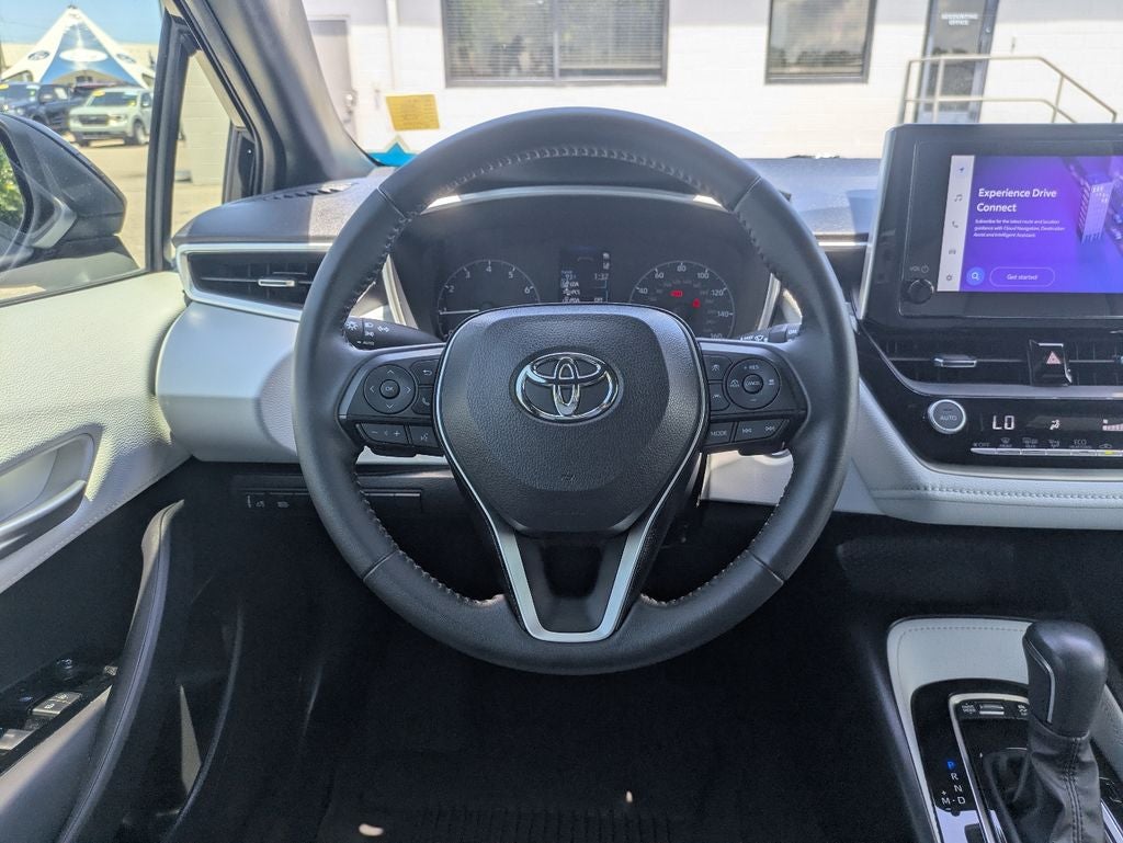 2025 Toyota Corolla Hatchback SE