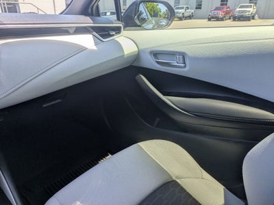 2025 Toyota Corolla Hatchback SE