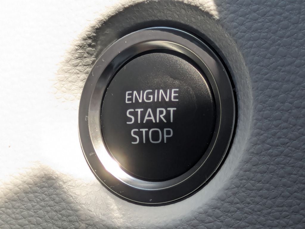 2025 Toyota Corolla Hatchback SE