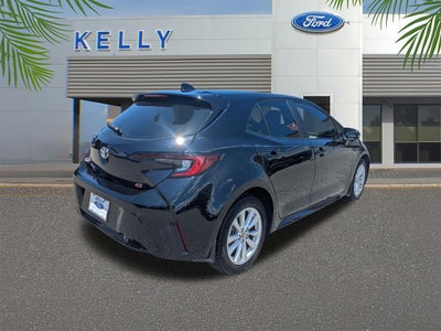 2025 Toyota Corolla Hatchback SE