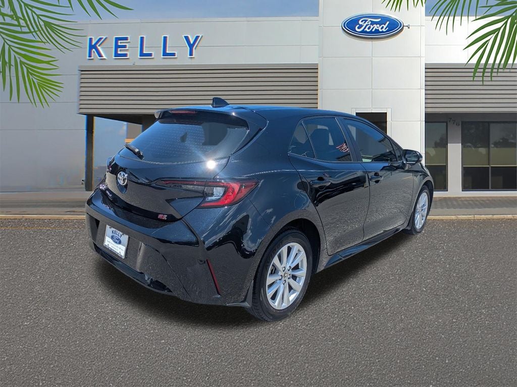 2025 Toyota Corolla Hatchback SE