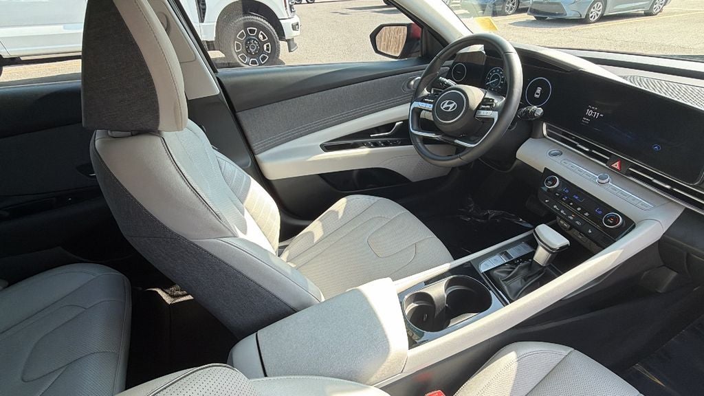 2025 Hyundai Elantra Limited