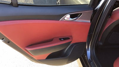 2022 Kia Stinger GT1