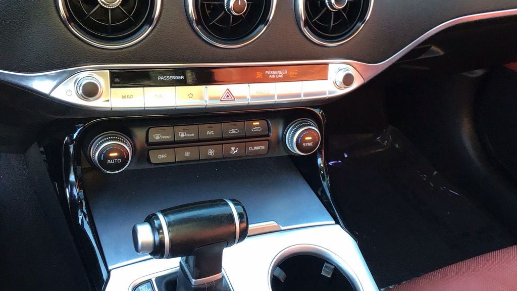 2022 Kia Stinger GT1