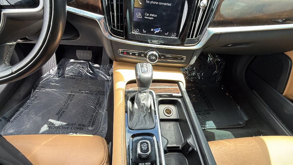 2018 Volvo S90 T5 Momentum