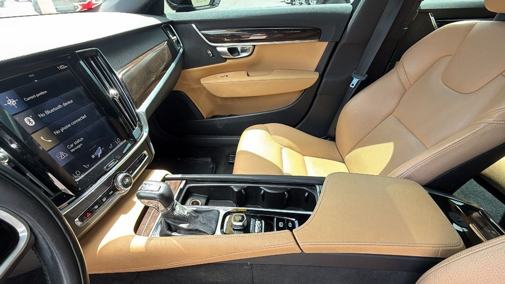 2018 Volvo S90 T5 Momentum