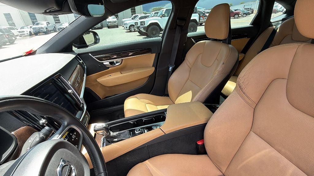 2018 Volvo S90 T5 Momentum