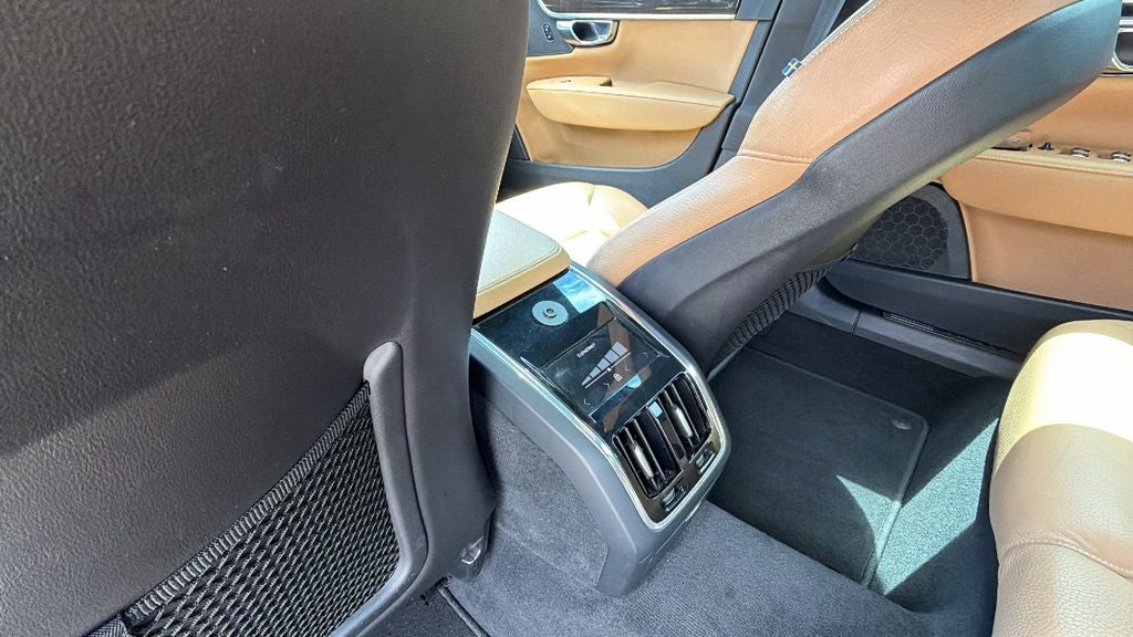 2018 Volvo S90 T5 Momentum