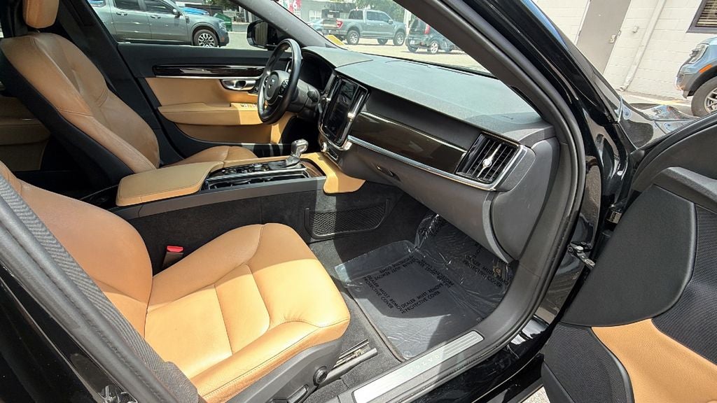 2018 Volvo S90 T5 Momentum