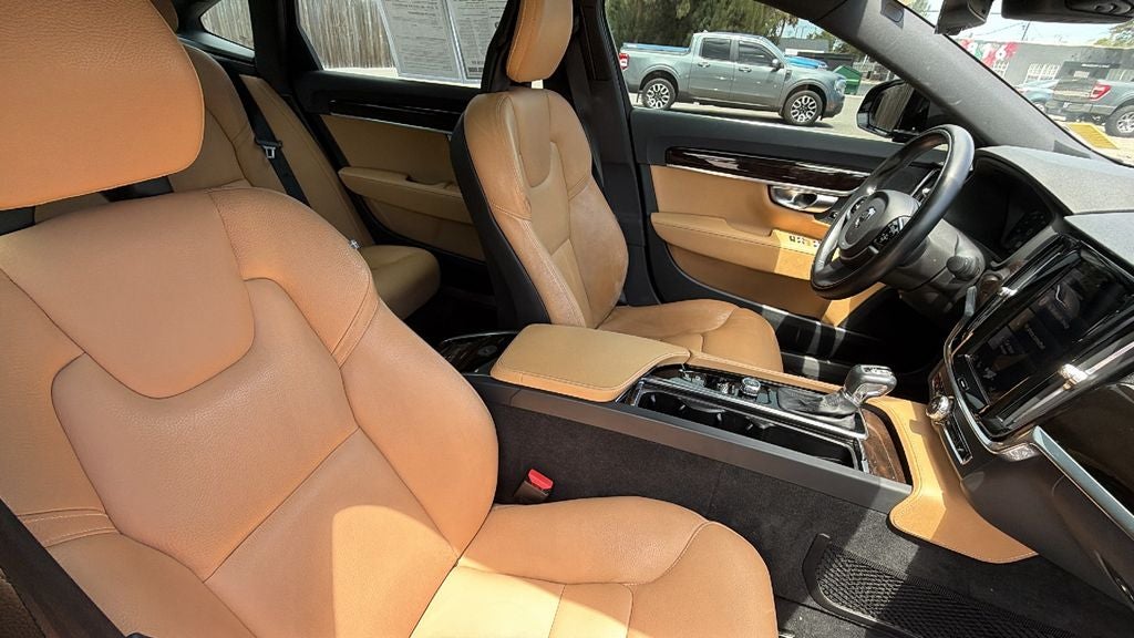 2018 Volvo S90 T5 Momentum