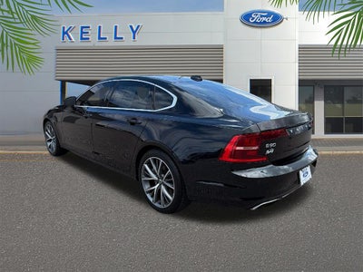 2018 Volvo S90 T5 Momentum