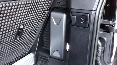 2023 Land Rover Defender 90 SE