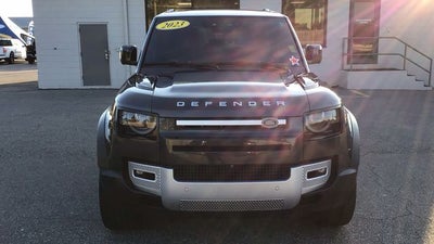 2023 Land Rover Defender 90 SE