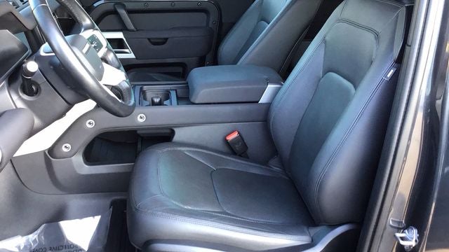 2023 Land Rover Defender 90 SE