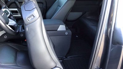 2023 Land Rover Defender 90 SE