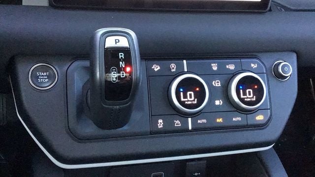 2023 Land Rover Defender 90 SE