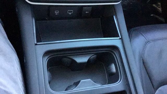 2023 Land Rover Defender 90 SE