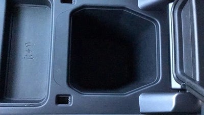 2023 Land Rover Defender 90 SE