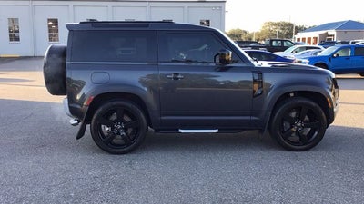 2023 Land Rover Defender 90 SE