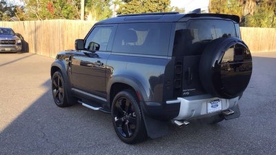2023 Land Rover Defender 90 SE