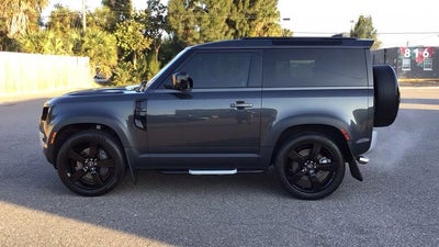 2023 Land Rover Defender 90 SE
