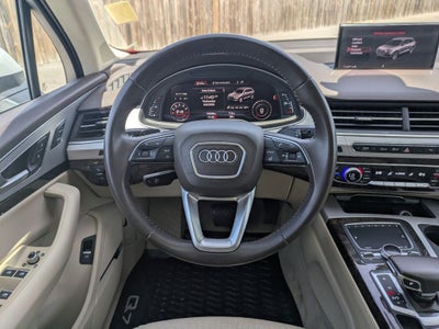 2019 Audi Q7 45 Premium Plus quattro