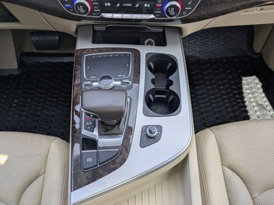 2019 Audi Q7 45 Premium Plus quattro