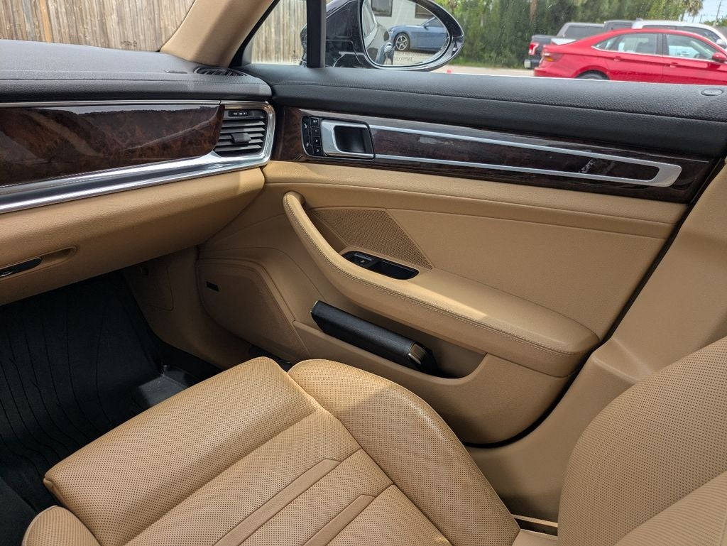 2018 Porsche Panamera 4S